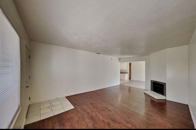 Building Photo - 68th Ave