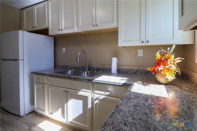 Building Photo - 1108 Culp Ave