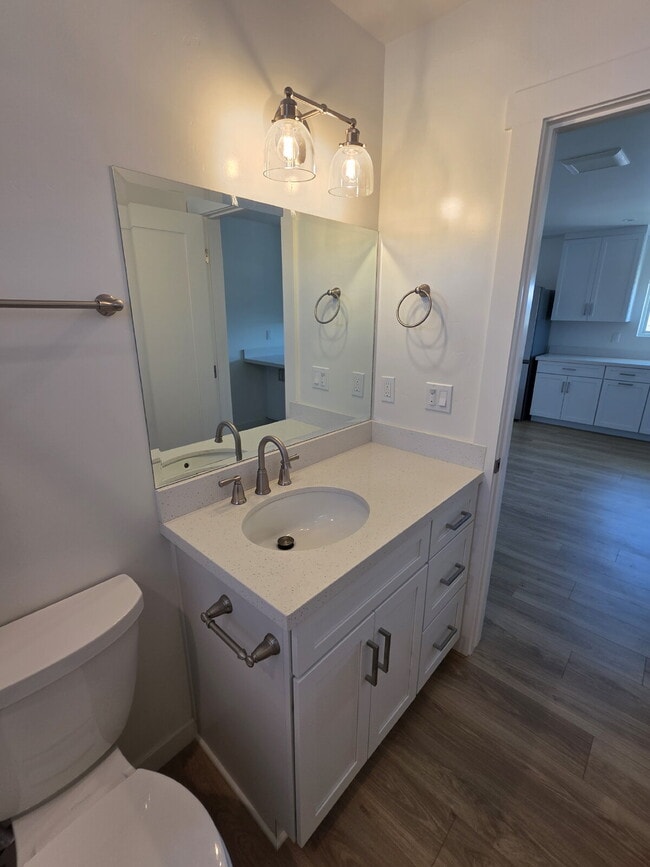 Building Photo - AVAILABLE NOW - 1 Bed, 1 Bath Morro Bay Apartment with Ocean View