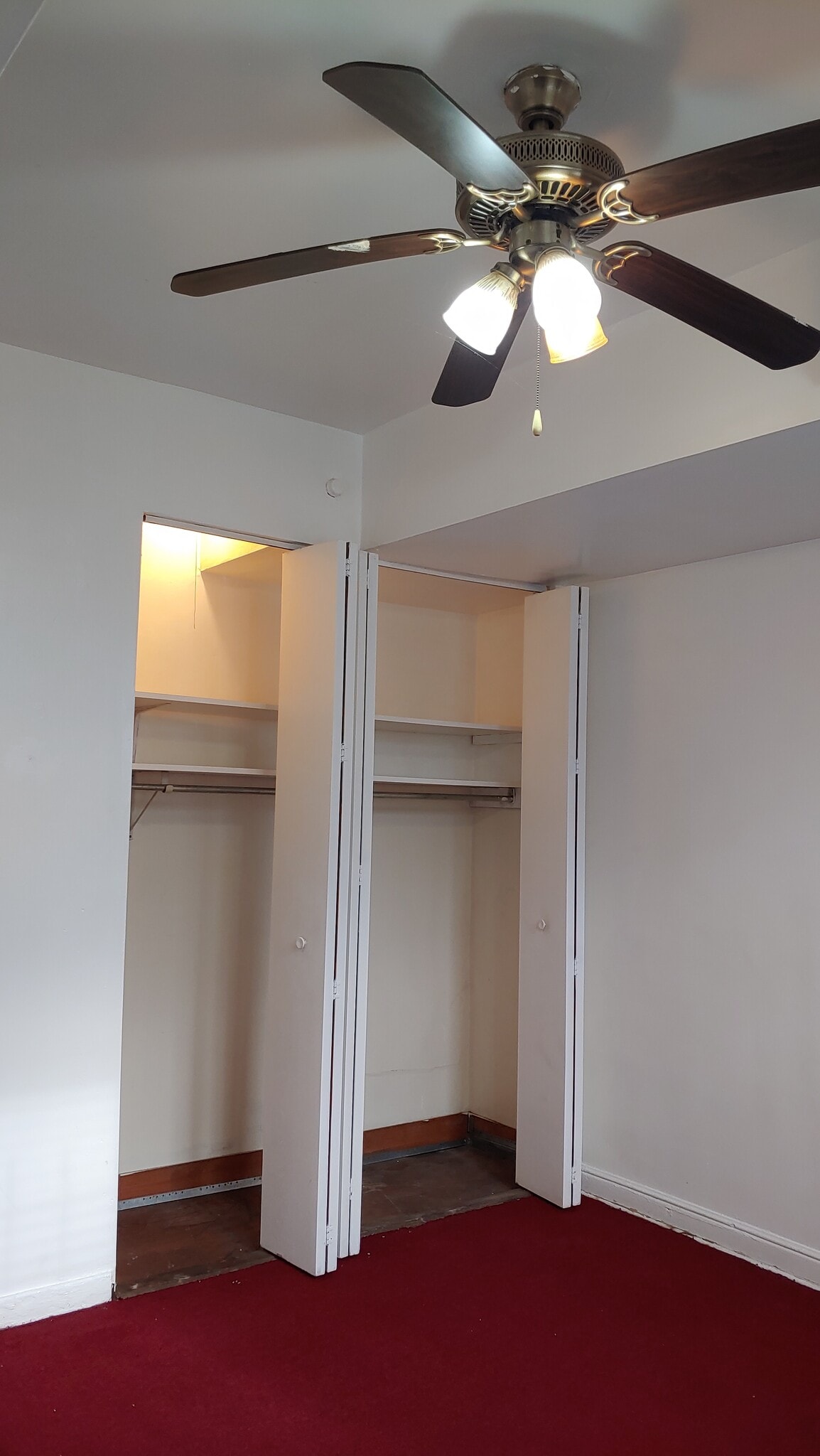 Master Bedroom - 1720 W 76th St
