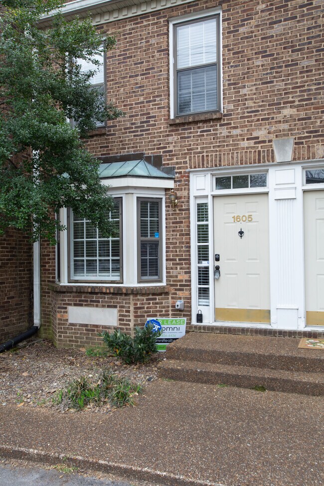 Building Photo - 1605 Deford Bailey Ave