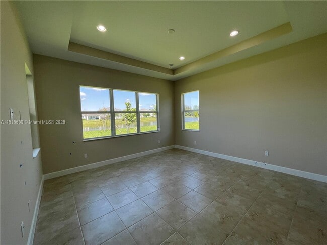 Building Photo - 15180 Wildwood Cir