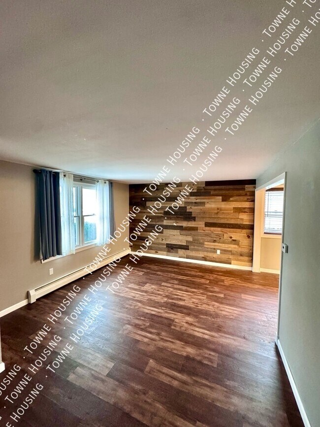 Building Photo - 757 Remington Dr