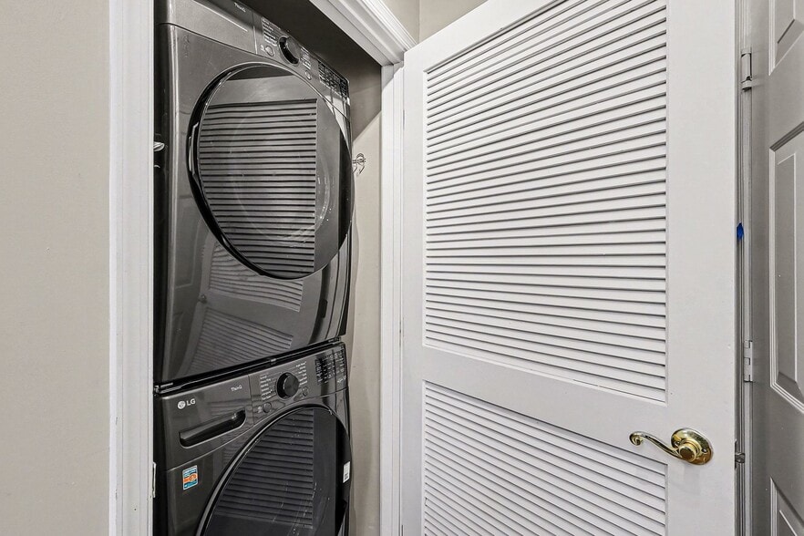 Building Photo - 4679 Red Admiral Way