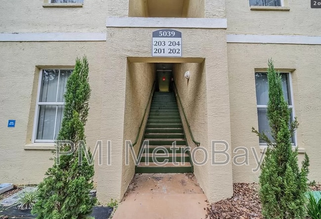 Building Photo - 5039 Sunridge Palms Dr