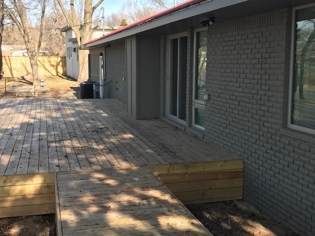 Building Photo - Lake Elmdale Escape