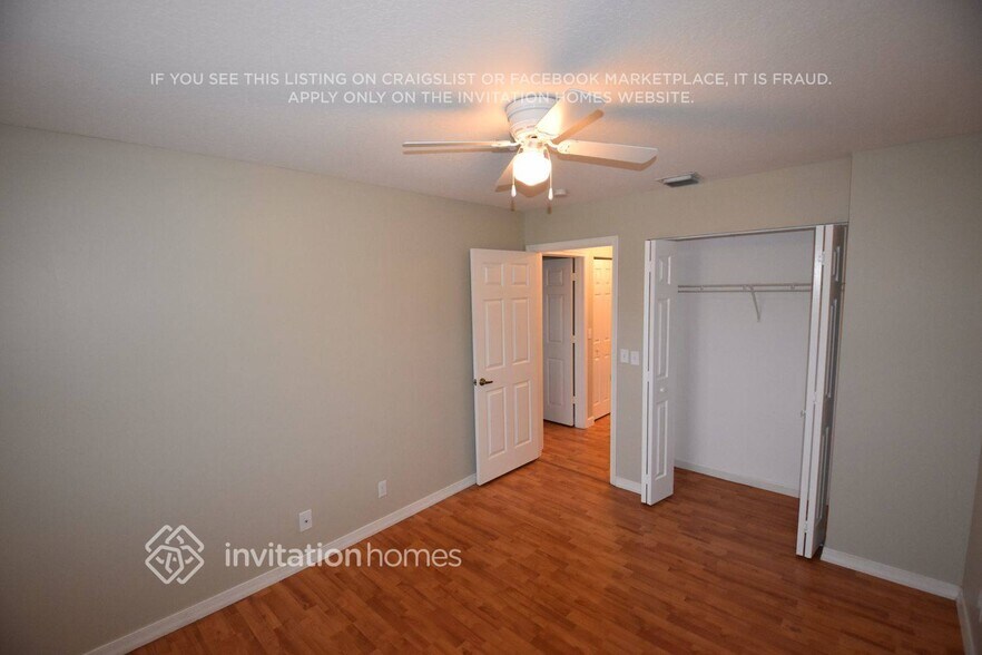 Building Photo - 10154 Aqua Vista Way