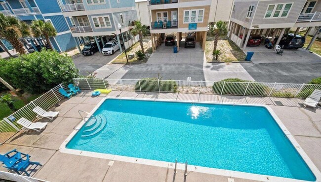 Building Photo - 1948 W Beach Blvd