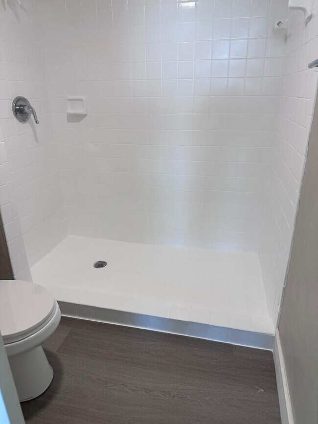 Building Photo - 2246 SE 27th Dr