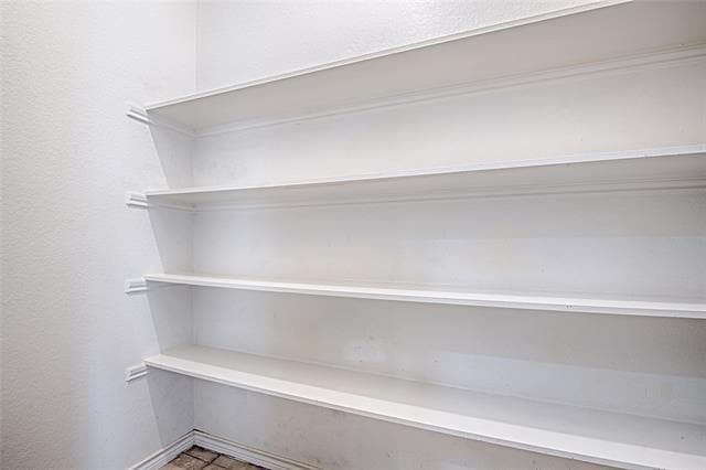 Building Photo - 7681 Glasshouse Walk