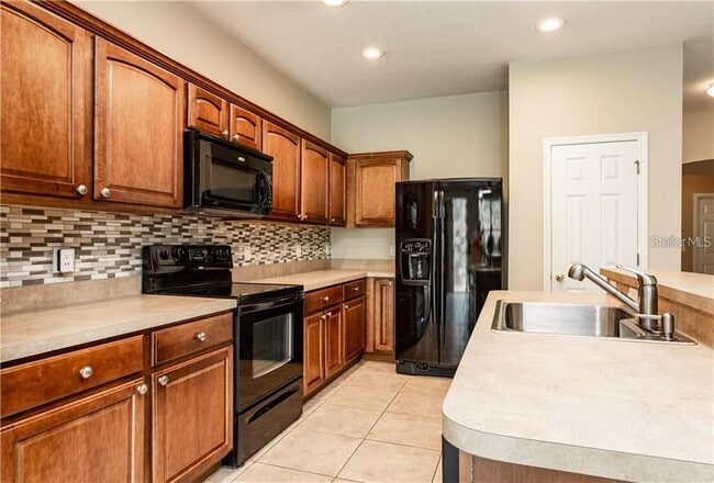 Building Photo - 512 Penny Royal Pl