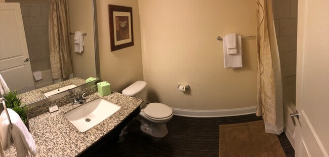 Building Photo - 5725 Carnegie Blvd