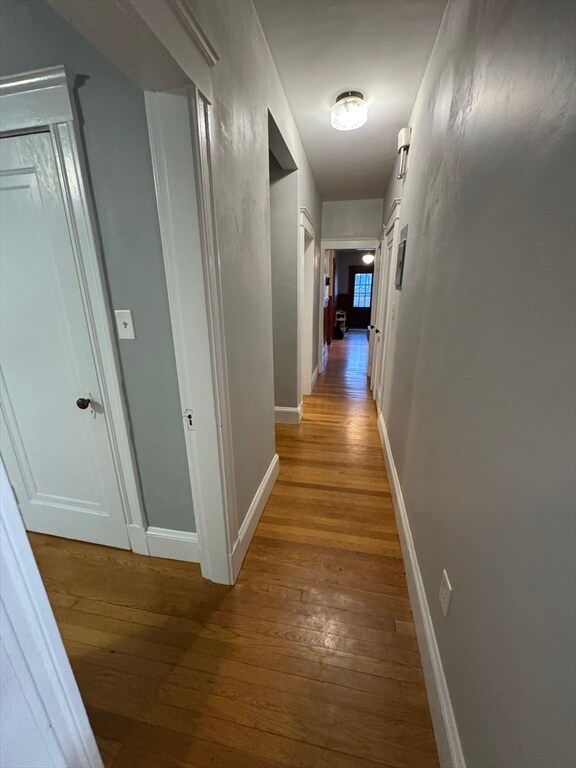 Building Photo - 10-12-12 Ashcroft St