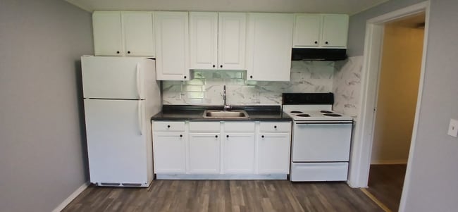 Building Photo - 33305 Ryan Dr