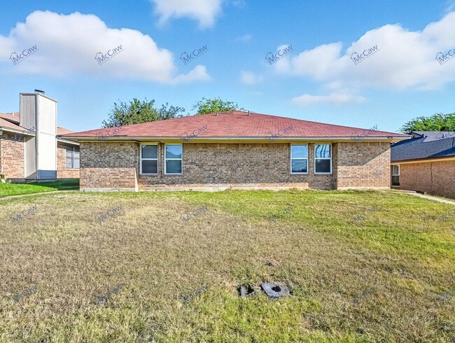 Building Photo - 3407 Republic Dr