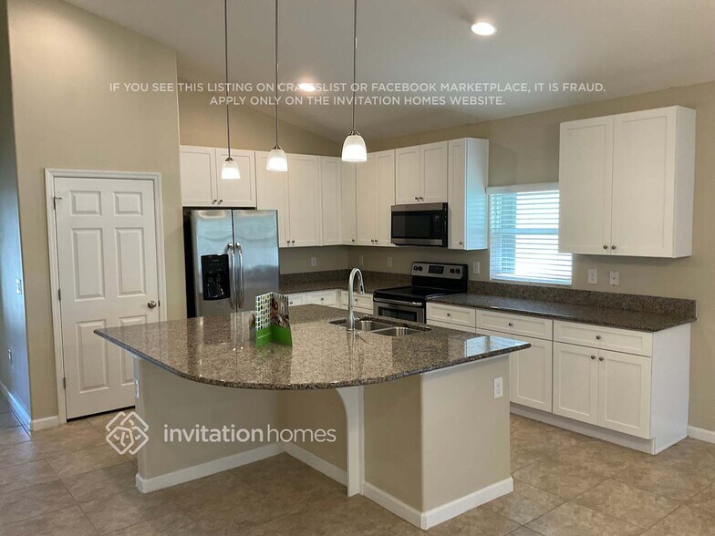 Building Photo - 4220 Harvest Cir