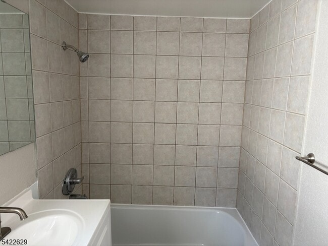 Building Photo - 106 Grand St