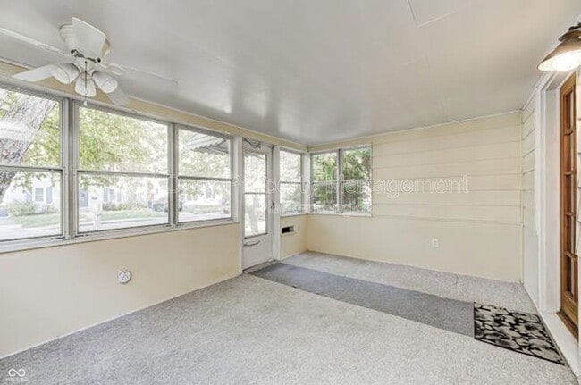 Building Photo - 6115 Indianola Ave