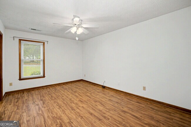 Building Photo - 309 Deergrass Trail