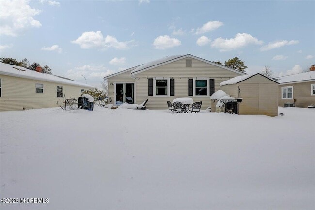 Building Photo - 53 Chesterfield Ln