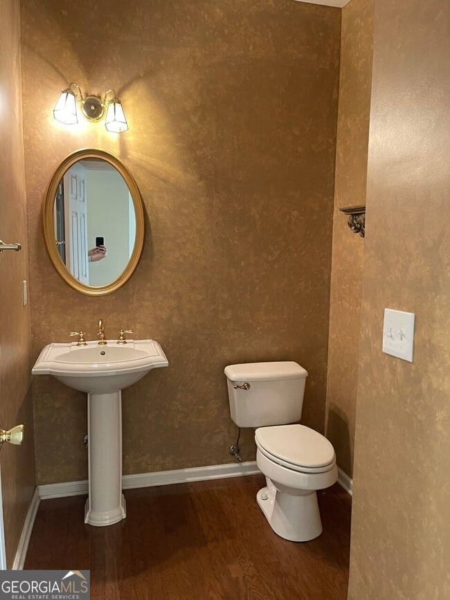 Building Photo - 2515 Longcourt Cir