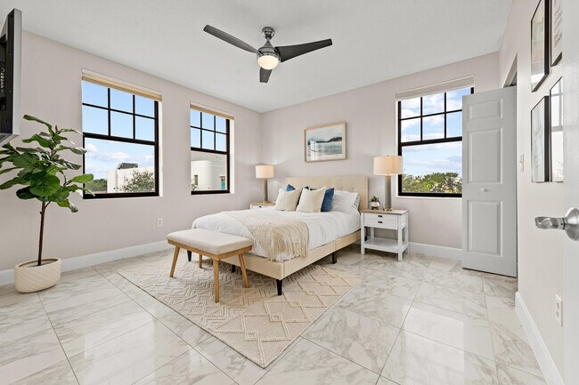 Building Photo - 511 Lucerne Ave