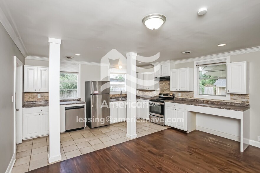 Building Photo - 310 Virginia St