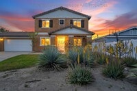 Building Photo - 139 Thompson Ave