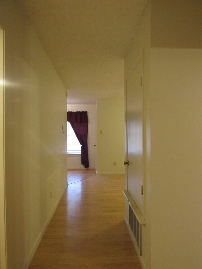 Building Photo - 5302 Springfield Ave