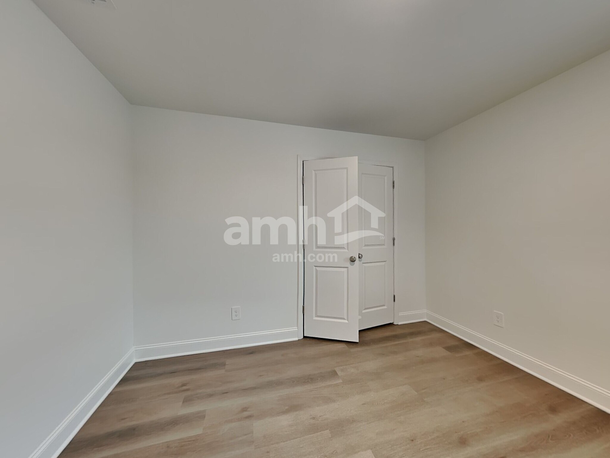 Building Photo - 314 Golucke Way