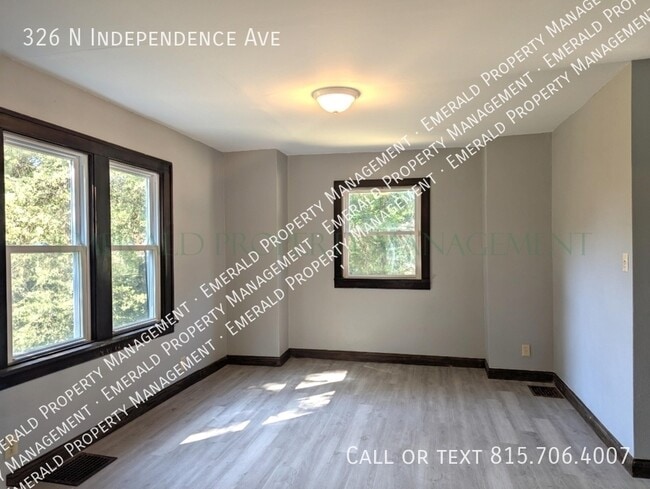 Building Photo - 326 N Independence Ave