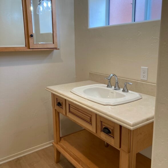 Building Photo - 2180 Foster Ave