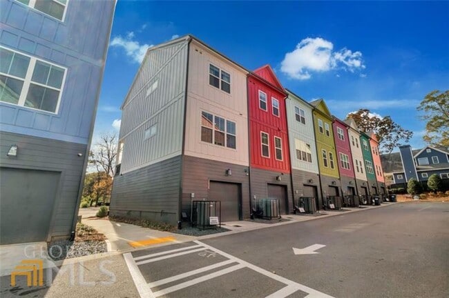 Building Photo - 2028 Bixby Byway Dr SE