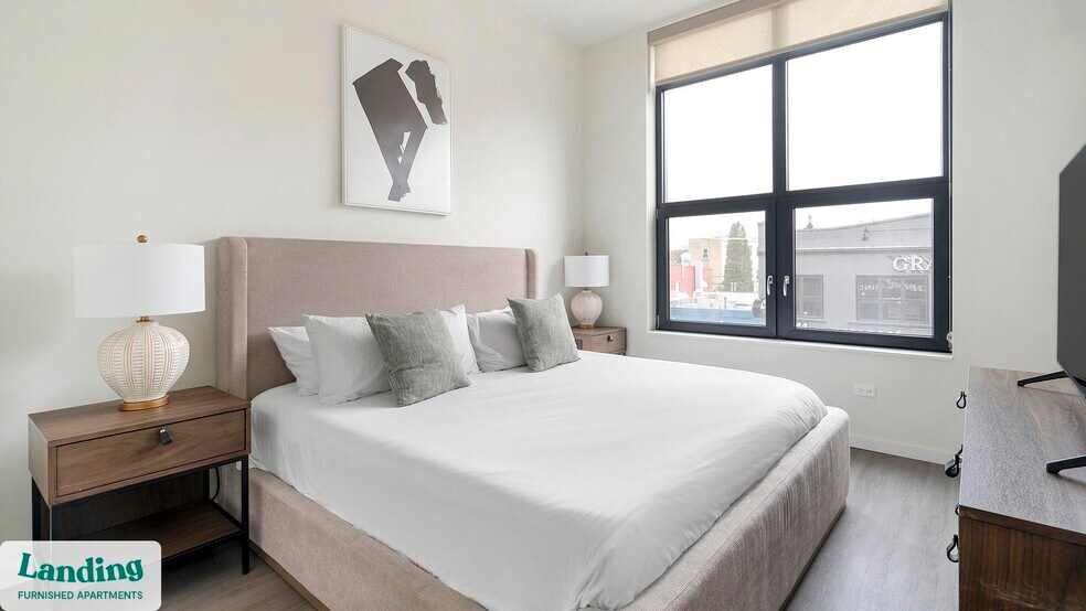 Building Photo - 2480-2522-2522 N Milwaukee Ave