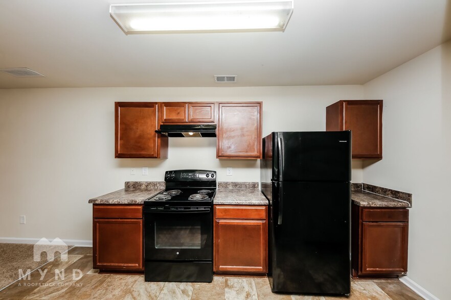 Building Photo - 206 Indian Lake Trail
