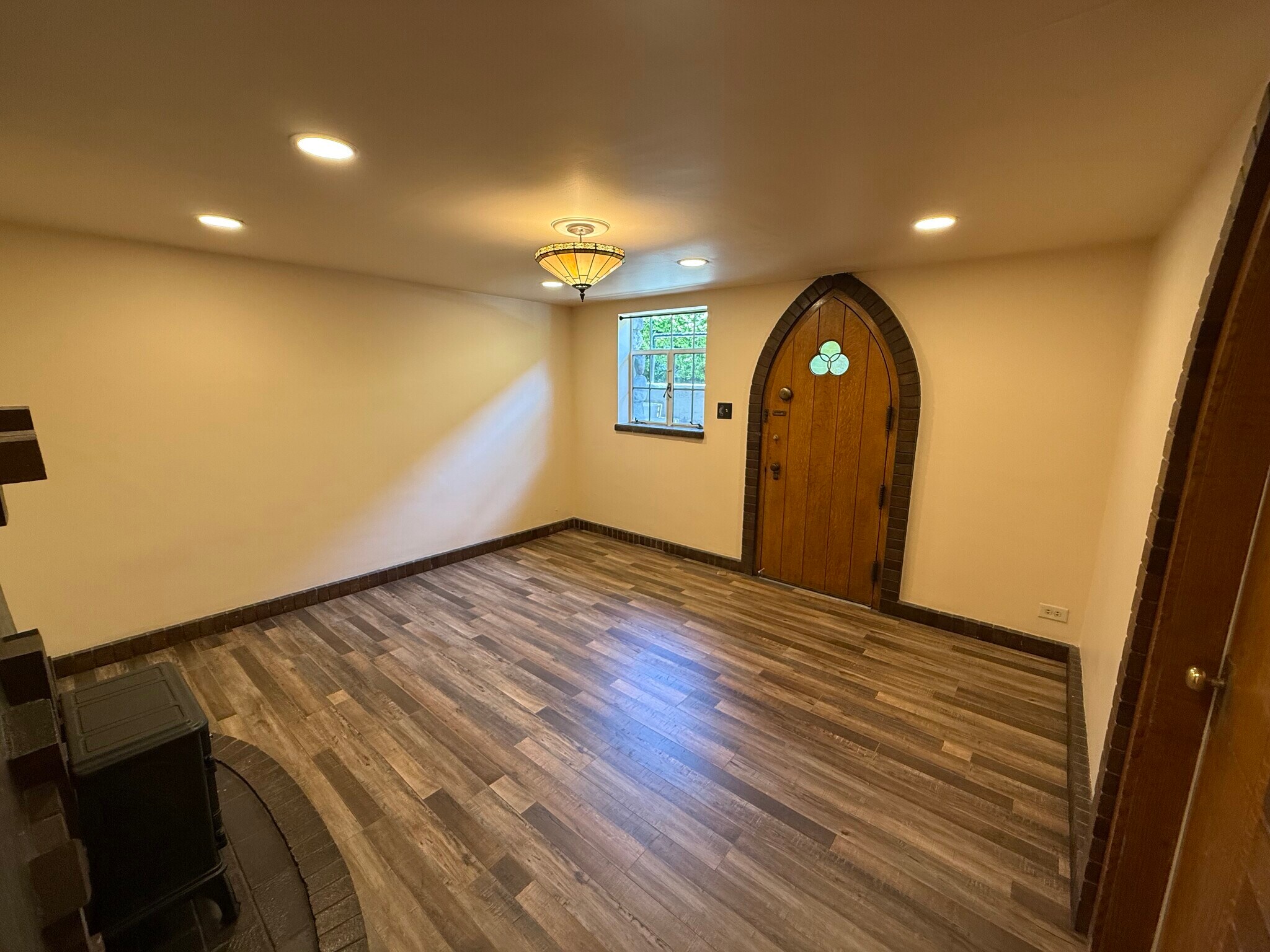 Building Photo - 452 S 800 E