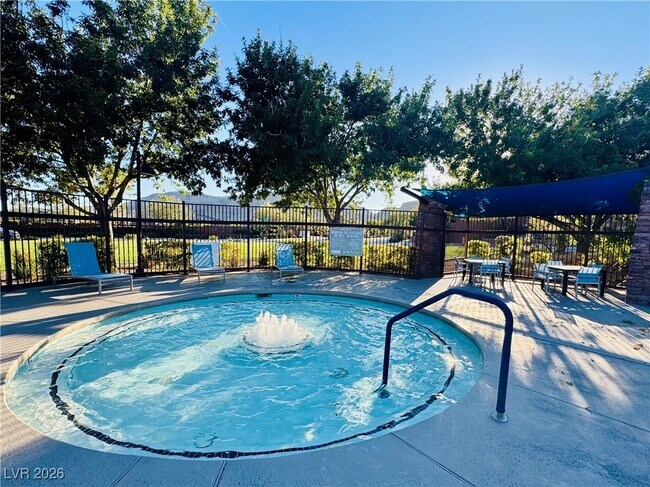 Building Photo - 5553 Fairmeade Way