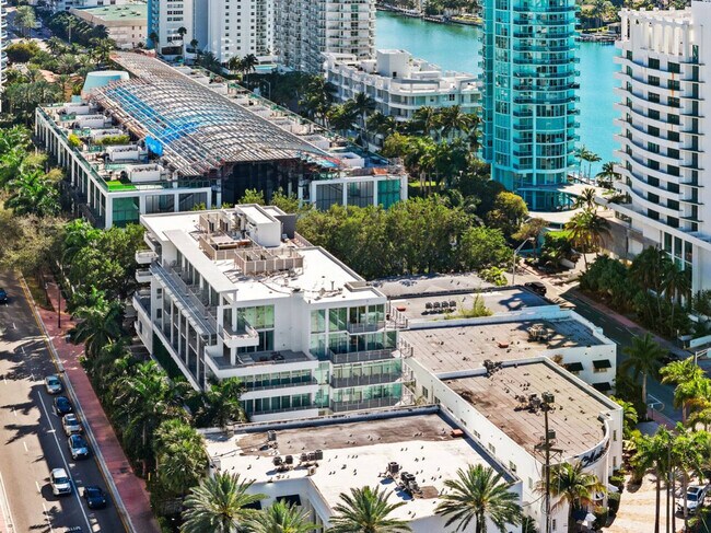 Building Photo - 6080 Collins Ave