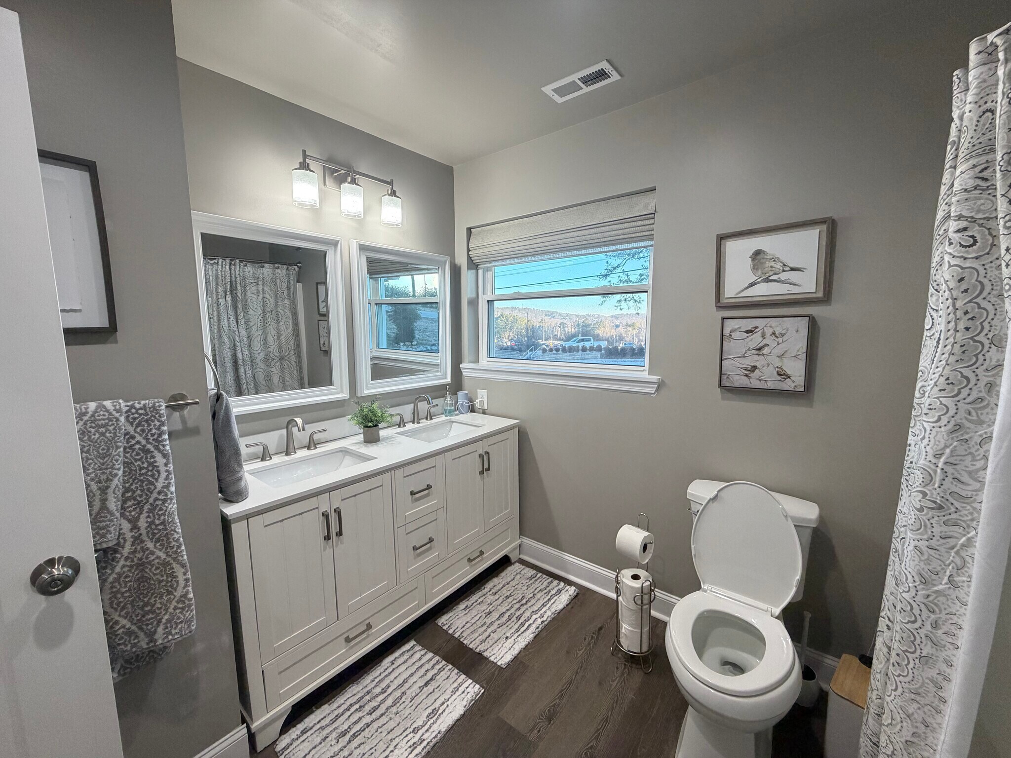 Building Photo - 10264 Pleasant View Dr