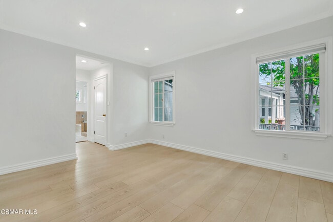 Building Photo - 18343 Bessemer St