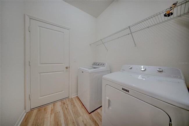 Building Photo - 16300 Winding Preserve Cir