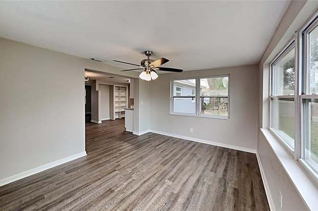 Building Photo - 4949 Lake Ridge Ln