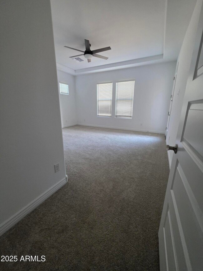 Building Photo - 7641 W Staghorn Rd