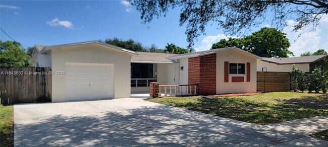 Primary Photo - 9060 SW 53rd St