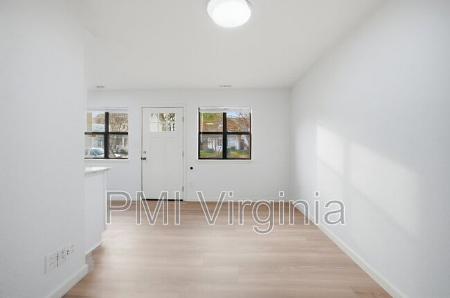 Building Photo - 2644 McKann Ave