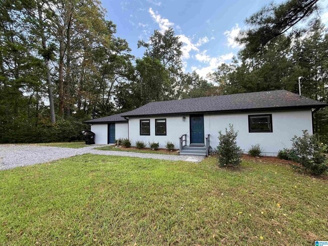 Building Photo - 3637 Elmore Dr