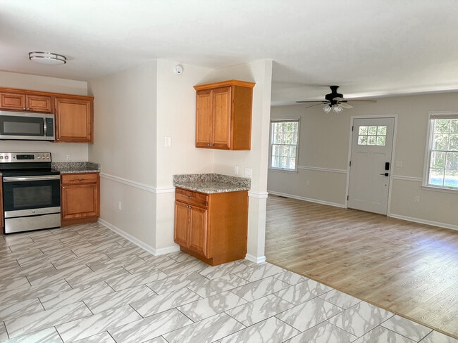 Building Photo - 10355 Bunting Rd