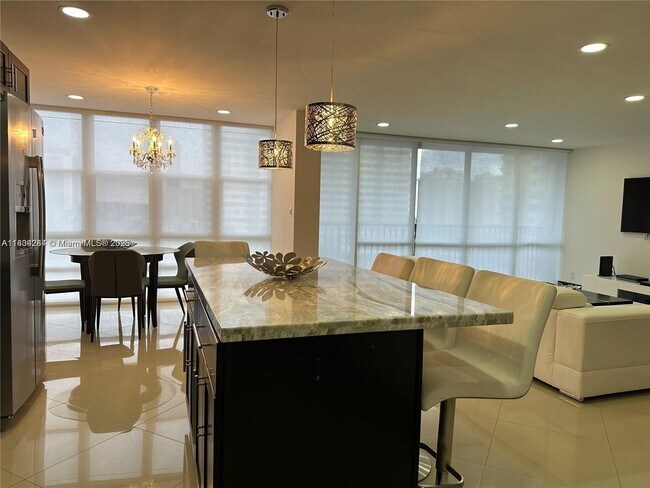 Building Photo - 2017 S Ocean Dr