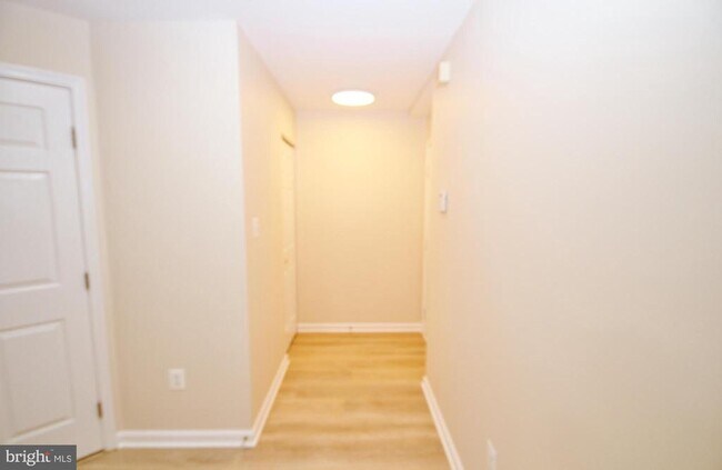 Building Photo - 7532 Coxton Ct