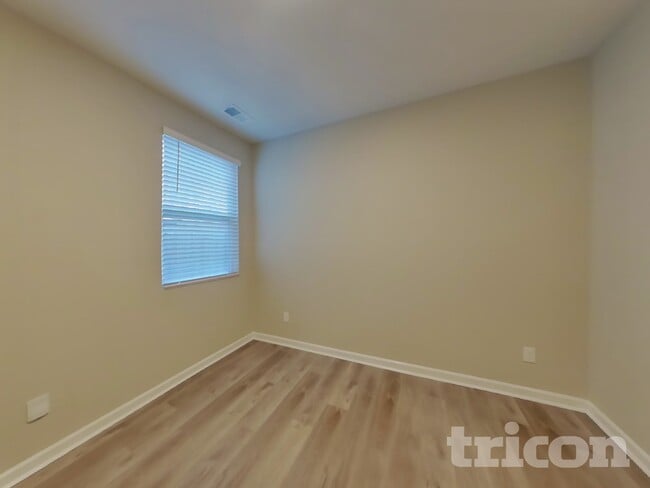 Building Photo - 9150 War Eagles Way